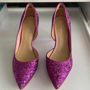 Marc Jacobs pointed toe glitter pump.  Size 8.